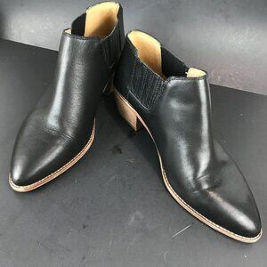 Madewell black leather pull on ankle boots Size 9